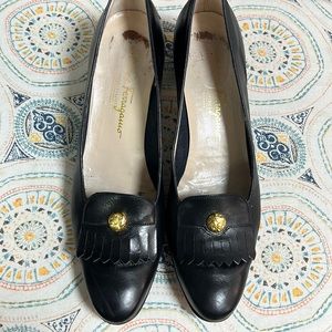 Ferragamo Vintage RARE low heeled pumps. Soft calfskin. Little wear size…